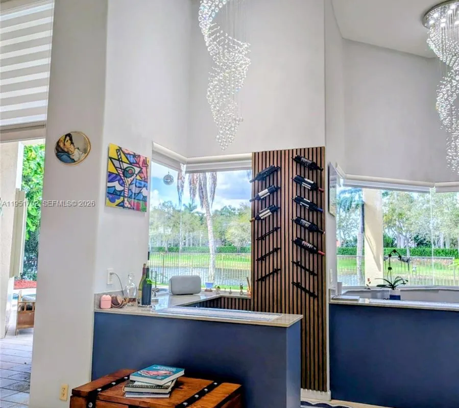 104 Dockside Cir, Weston FL 33327