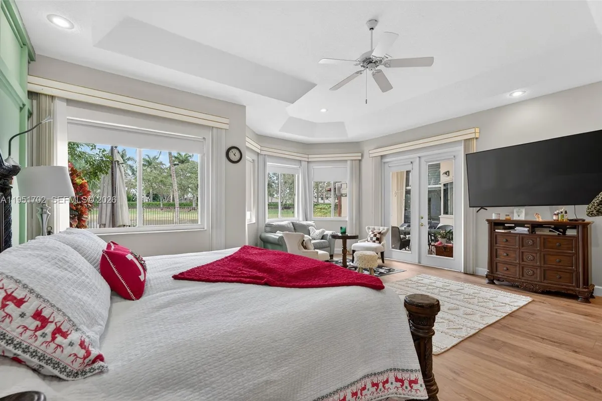 104 Dockside Cir, Weston FL 33327