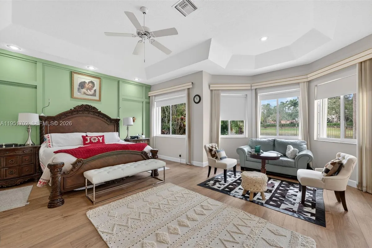 104 Dockside Cir, Weston FL 33327