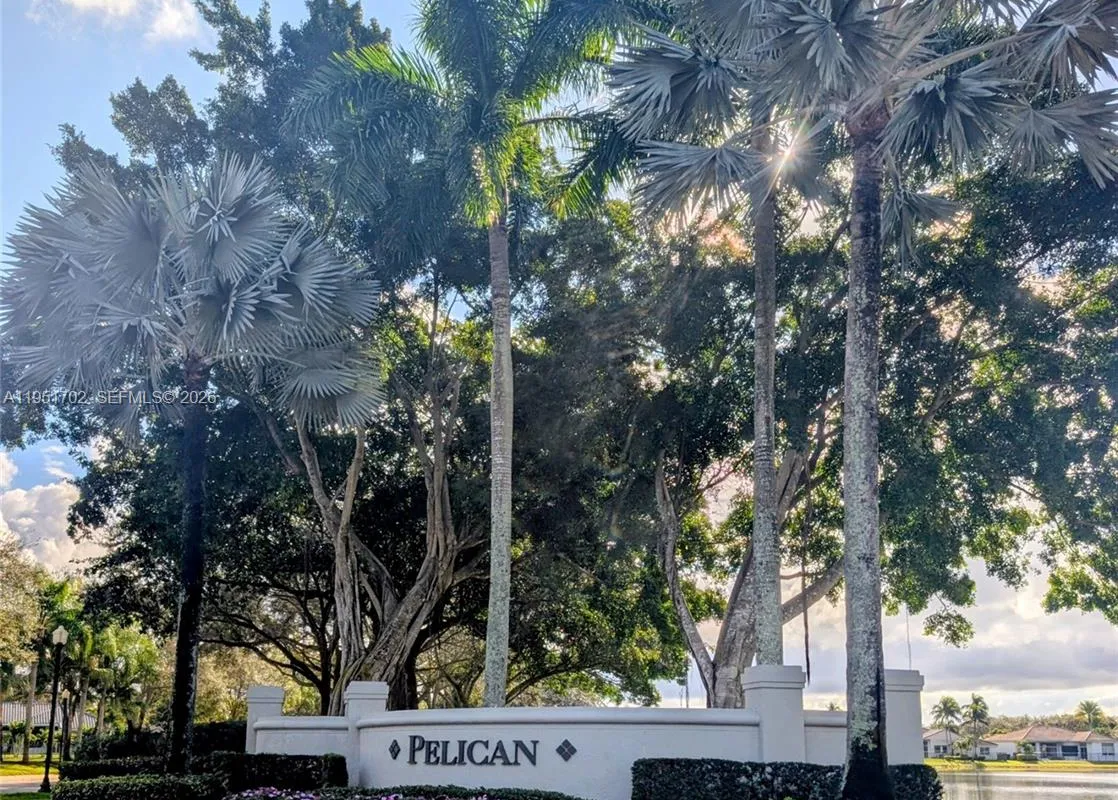 104 Dockside Cir, Weston FL 33327