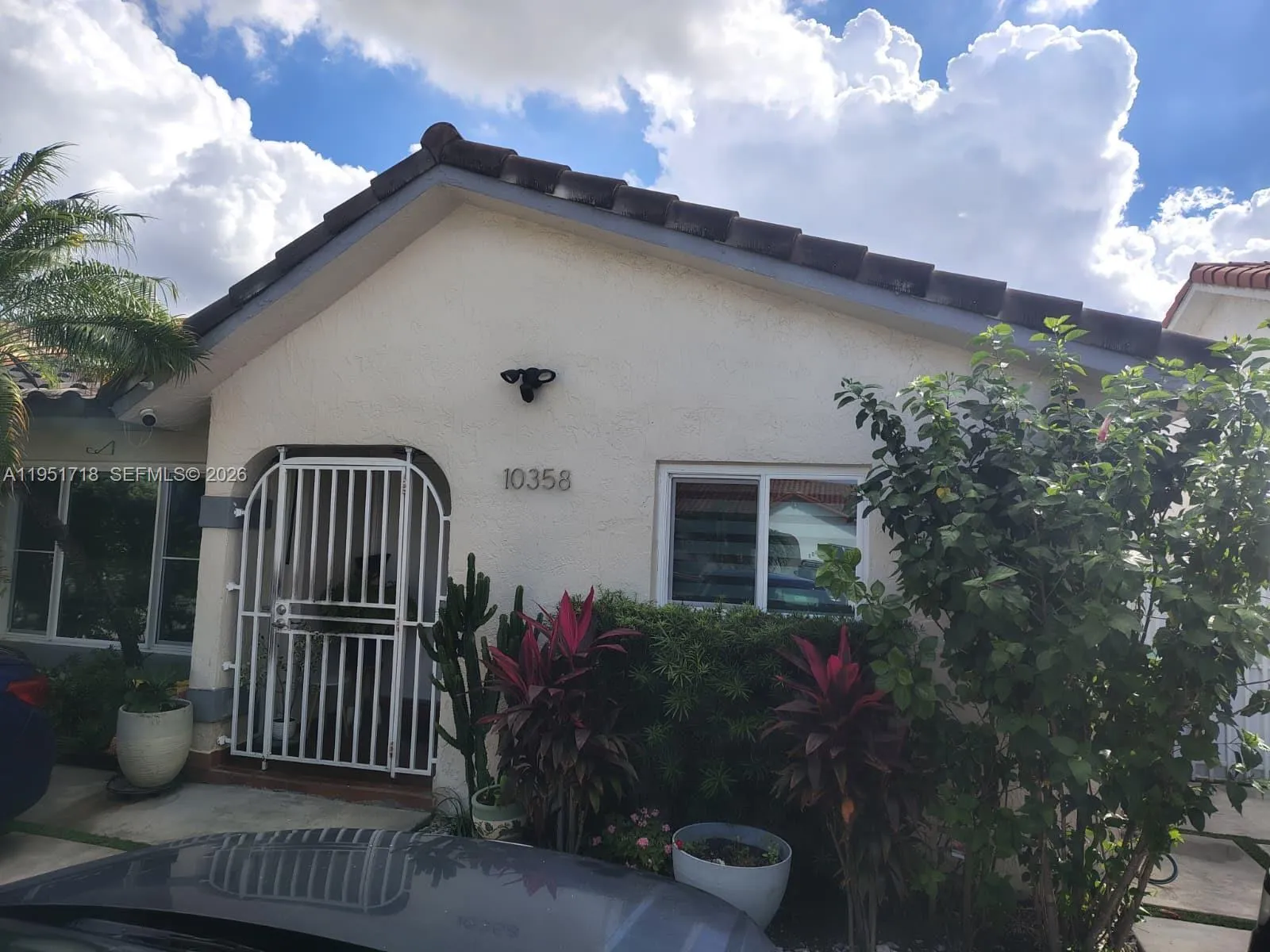 3 bedroom 2 bath for sale at 10358 NW 128th Ter, Hialeah Gardens FL 33018