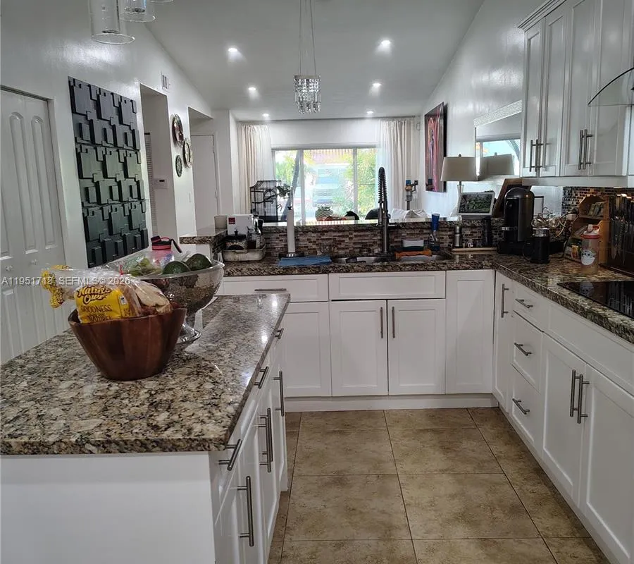 10358 NW 128th Ter, Hialeah Gardens FL 33018