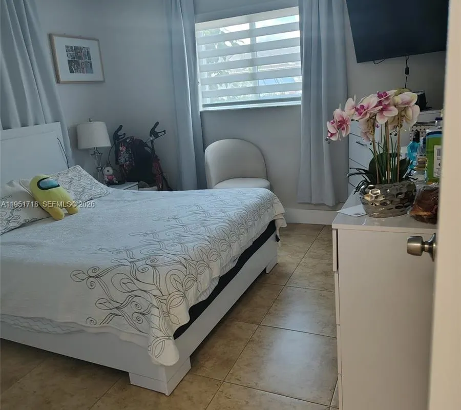 10358 NW 128th Ter, Hialeah Gardens FL 33018