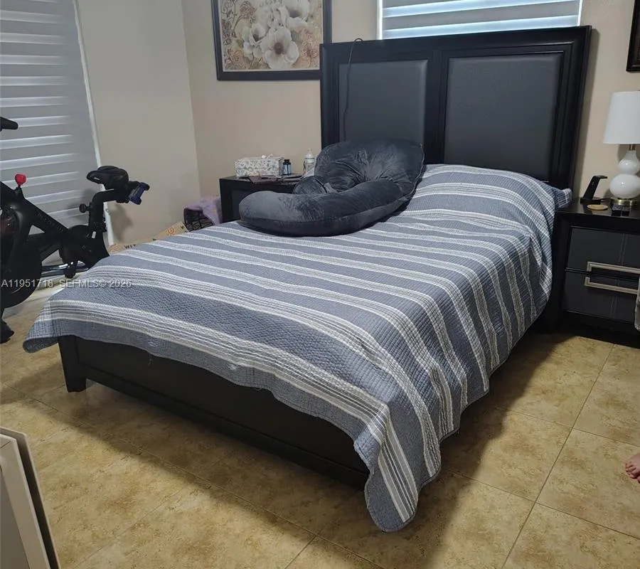 10358 NW 128th Ter, Hialeah Gardens FL 33018