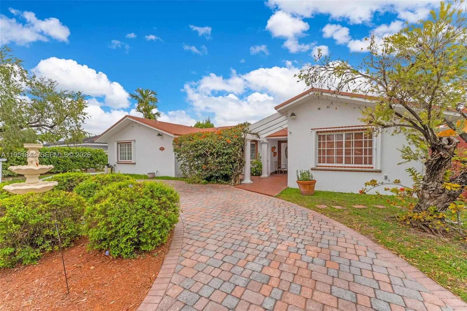 1232 SW 132nd Ct, Miami FL 33184