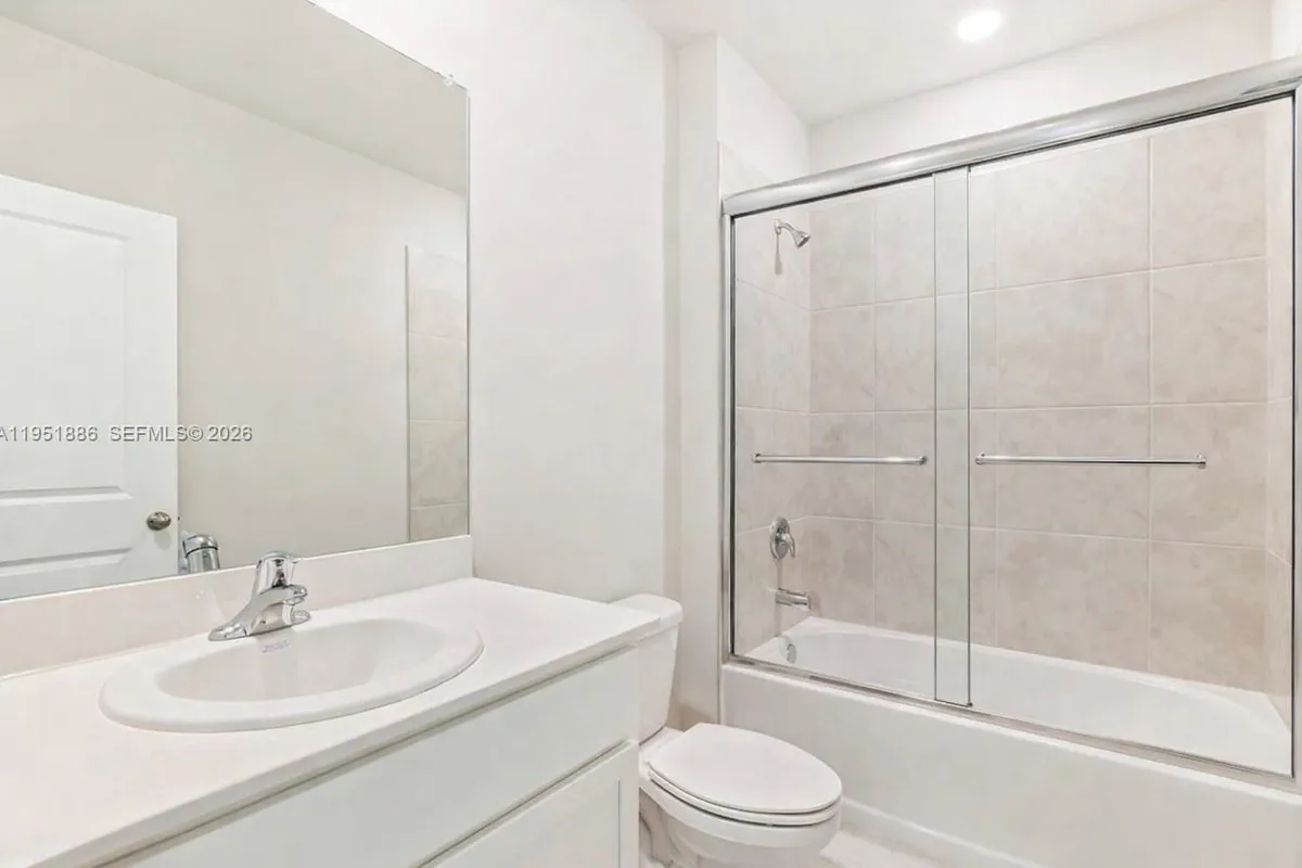 3021 N LAKEWOOD RD, La Belle FL 33935