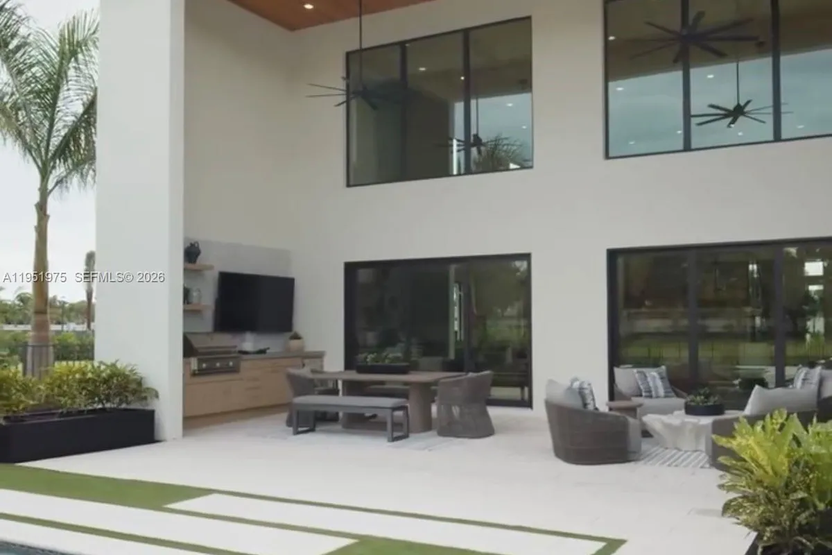 17970 50th St N, Loxahatchee FL 33470