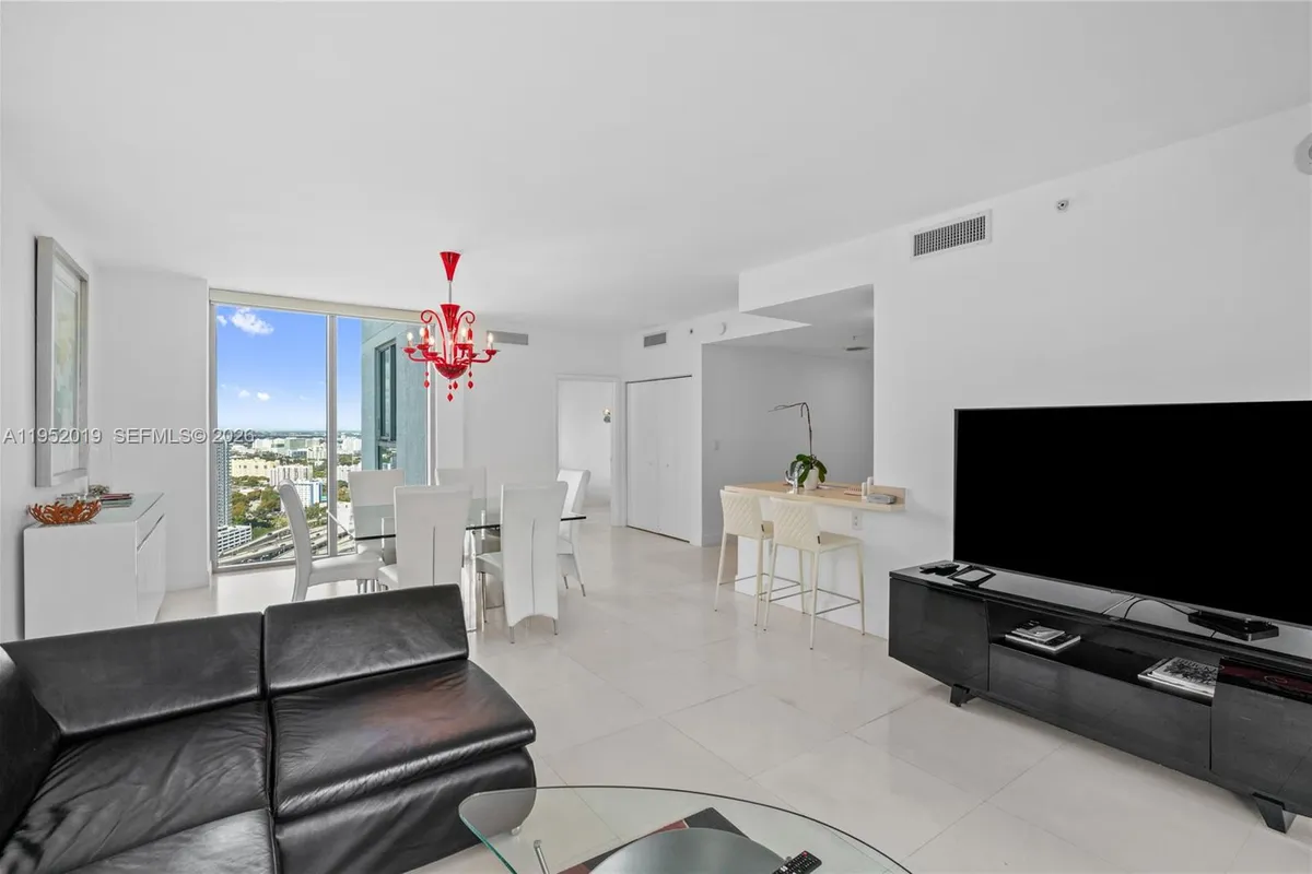 90 SW 3rd St # 3609, Miami FL 33130