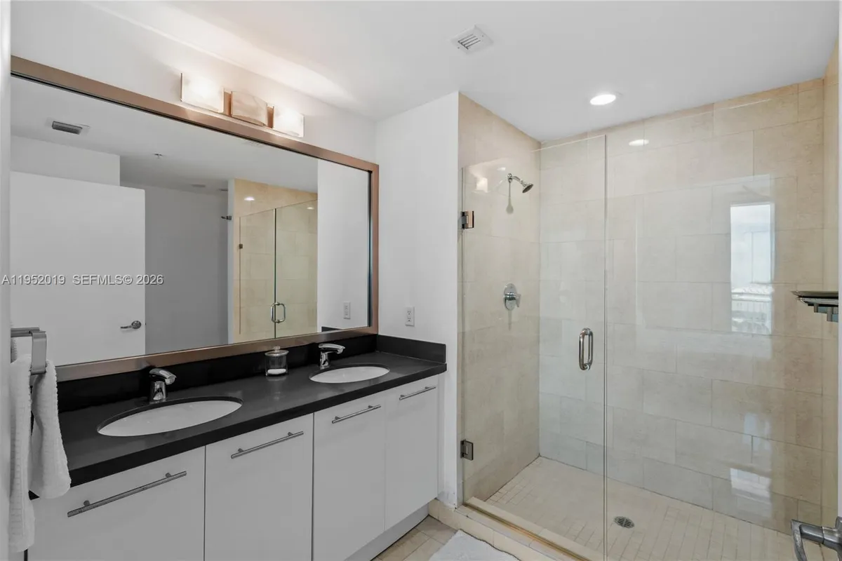 90 SW 3rd St # 3609, Miami FL 33130