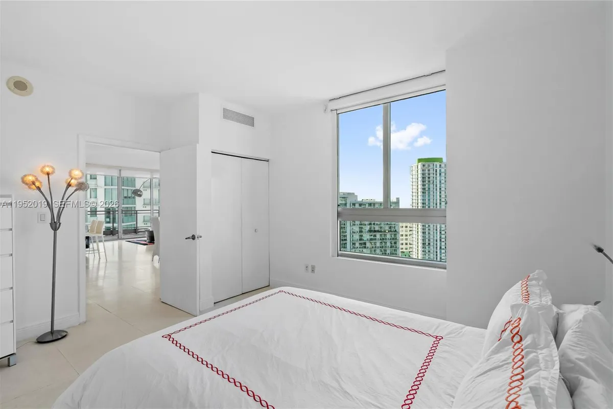 90 SW 3rd St # 3609, Miami FL 33130