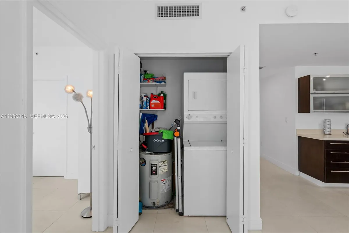 90 SW 3rd St # 3609, Miami FL 33130