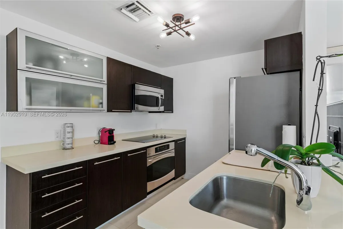 90 SW 3rd St # 3609, Miami FL 33130