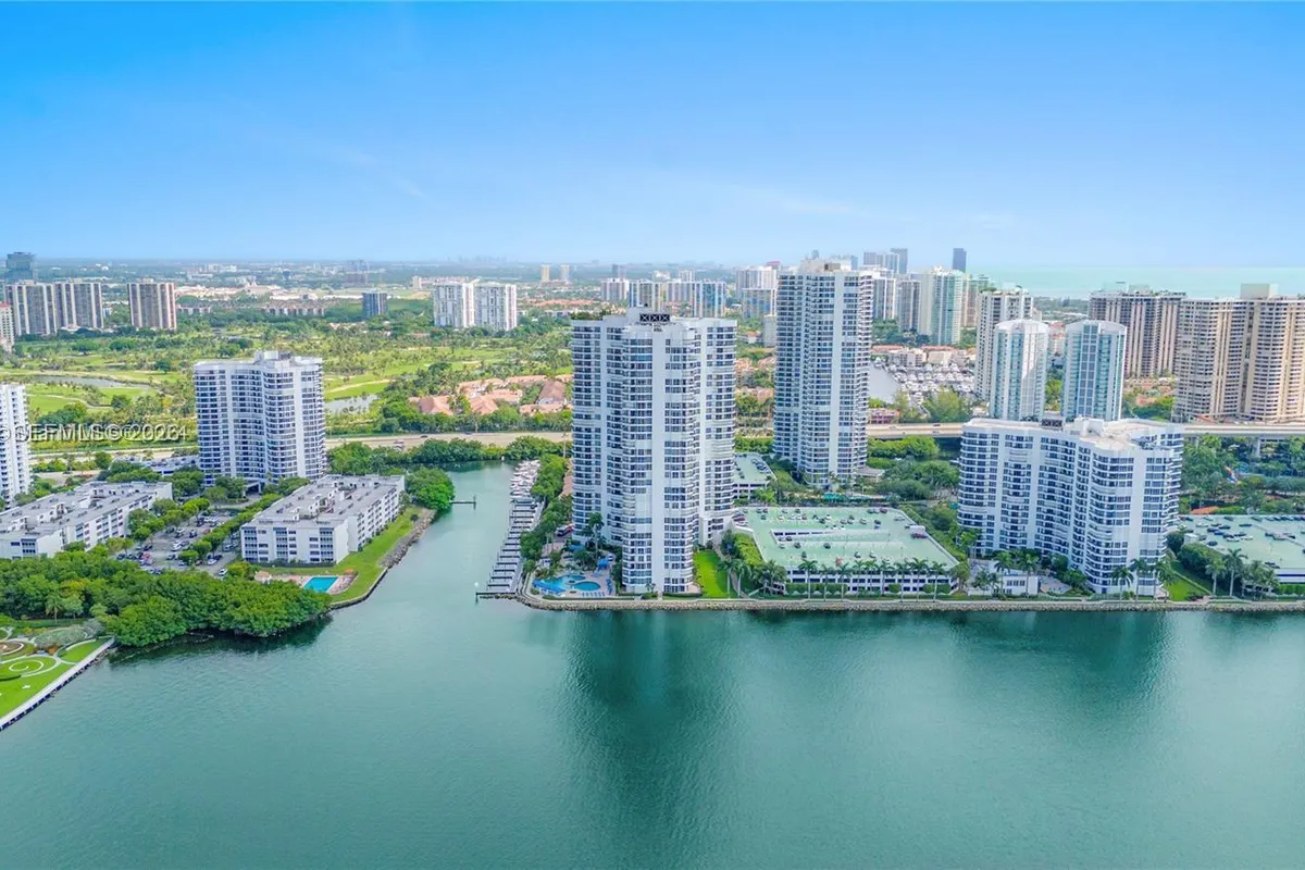 3500 Mystic Pointe Dr # 2908, Aventura FL 33180