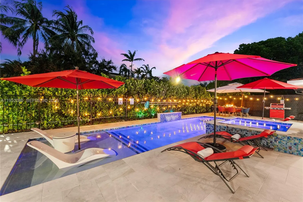 2600 NE 15th St, Fort Lauderdale FL 33304