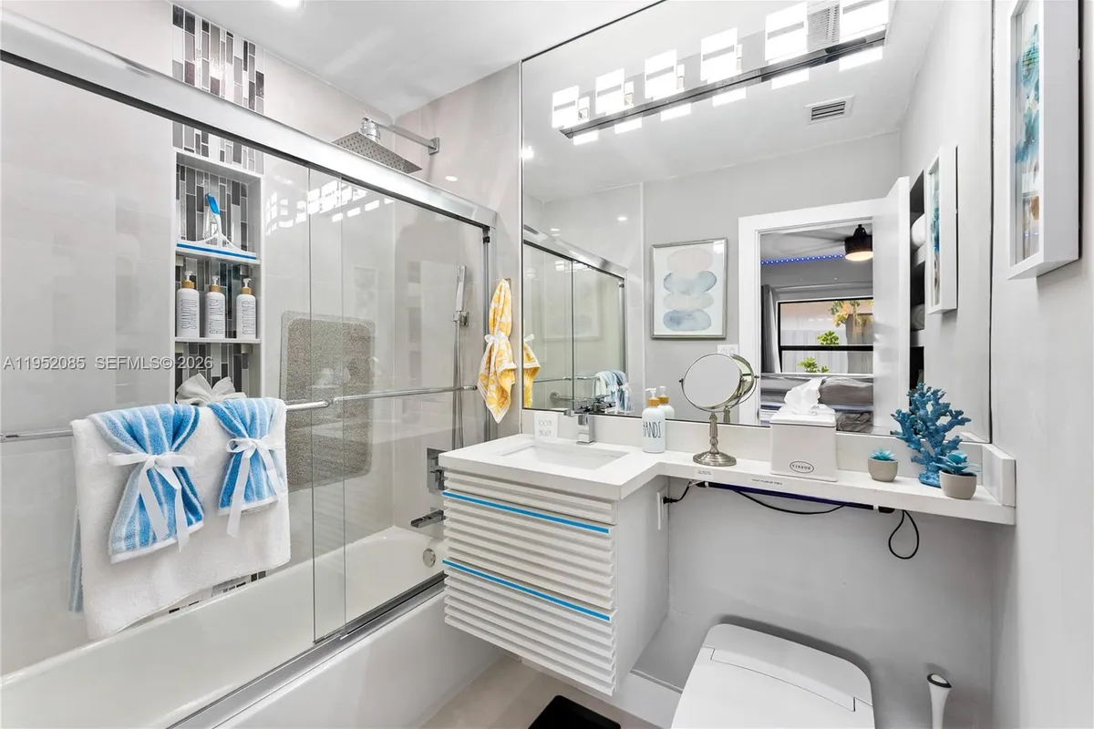 2600 NE 15th St, Fort Lauderdale FL 33304