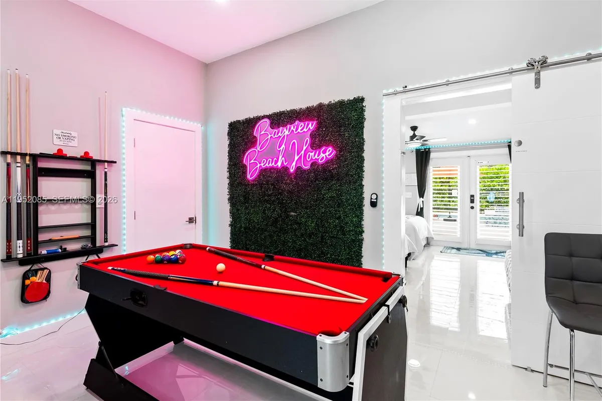 2600 NE 15th St, Fort Lauderdale FL 33304