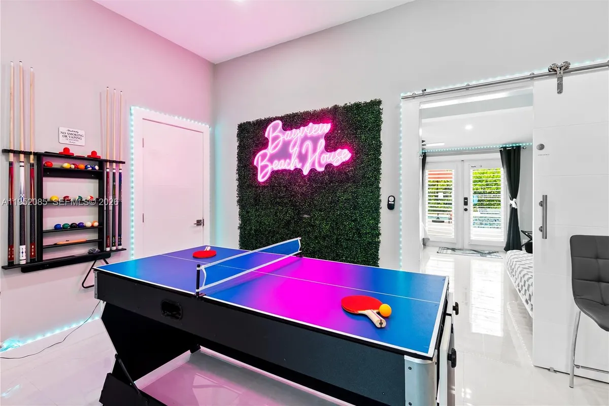 2600 NE 15th St, Fort Lauderdale FL 33304