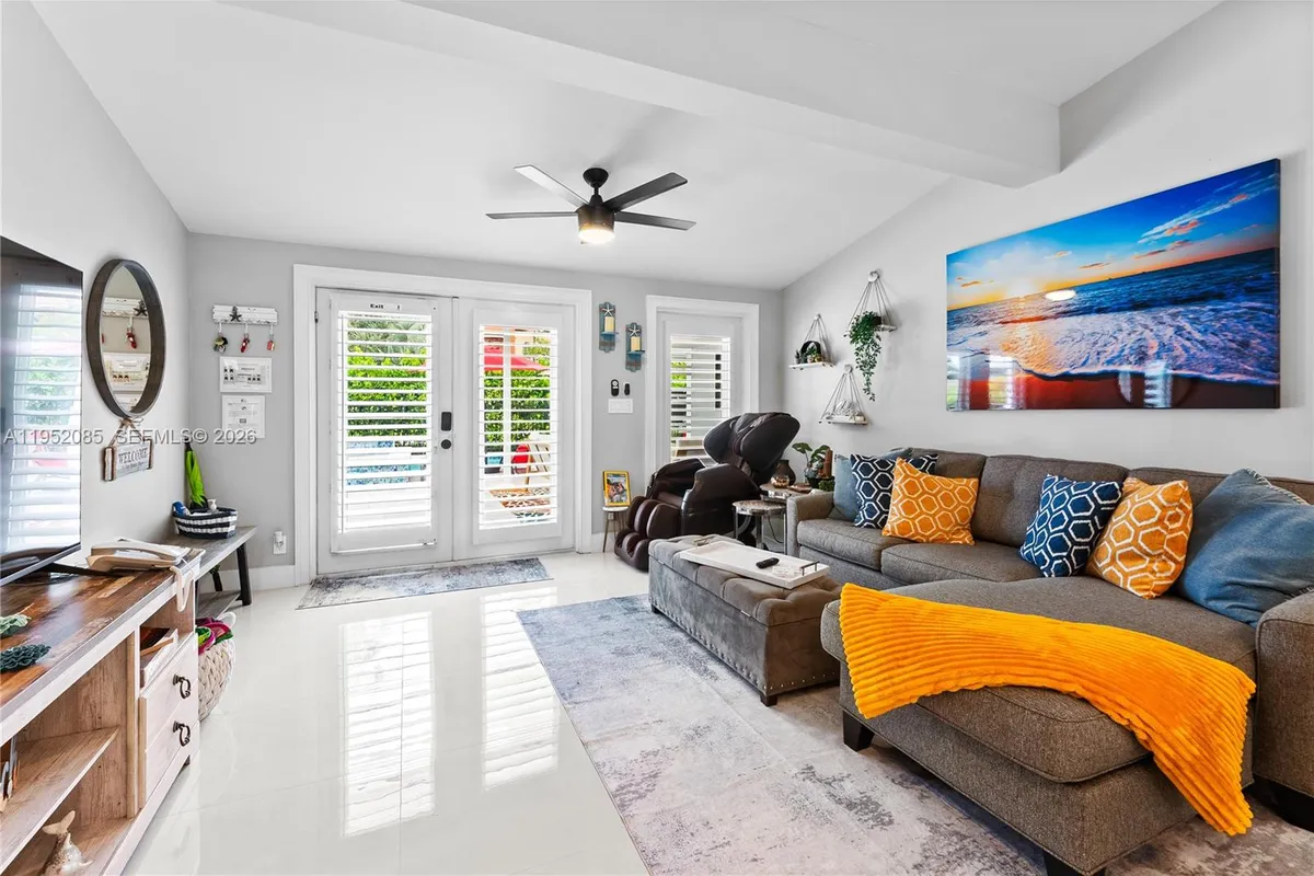 2600 NE 15th St, Fort Lauderdale FL 33304