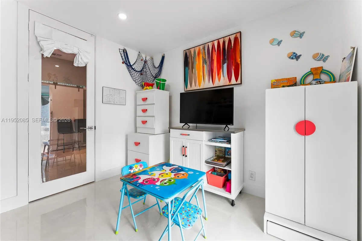 2600 NE 15th St, Fort Lauderdale FL 33304