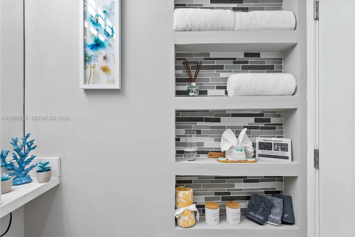 2600 NE 15th St, Fort Lauderdale FL 33304