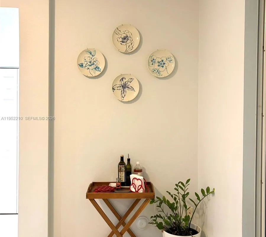 10780 NW 74th Ln, Doral FL 33178