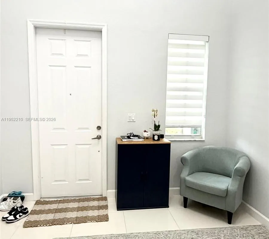 10780 NW 74th Ln, Doral FL 33178