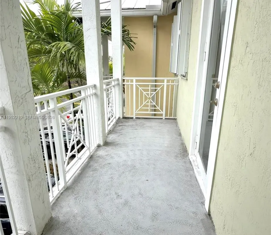 10780 NW 74th Ln, Doral FL 33178