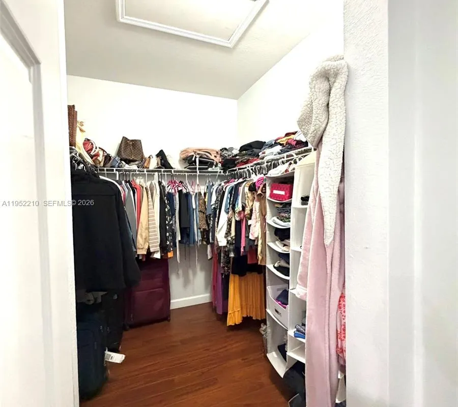 10780 NW 74th Ln, Doral FL 33178