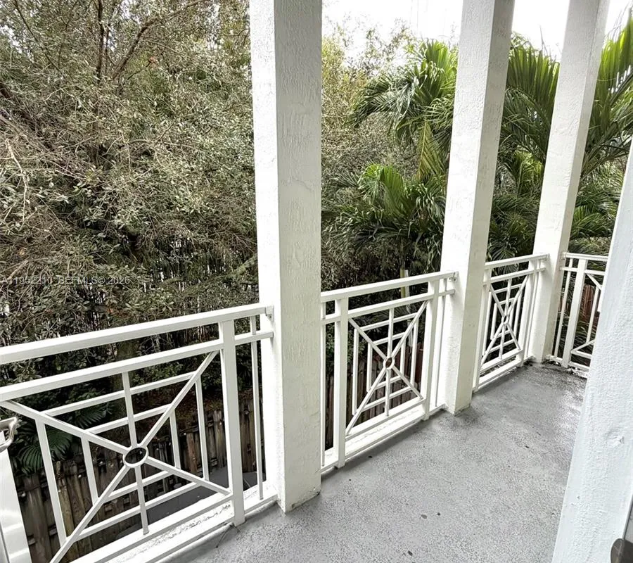 10780 NW 74th Ln, Doral FL 33178