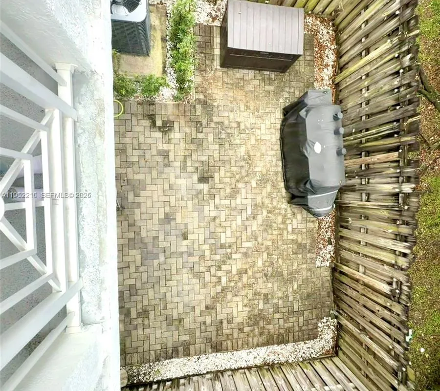 10780 NW 74th Ln, Doral FL 33178