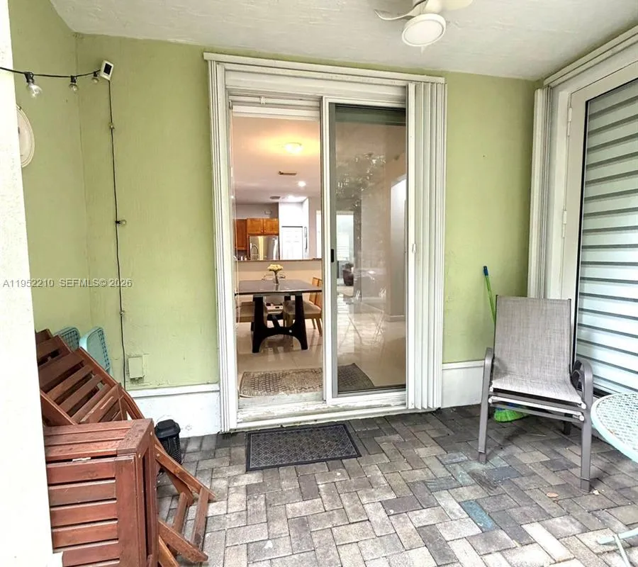 10780 NW 74th Ln, Doral FL 33178