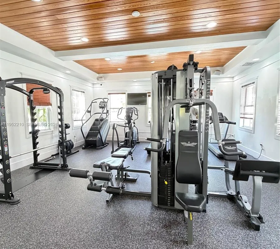 10780 NW 74th Ln, Doral FL 33178