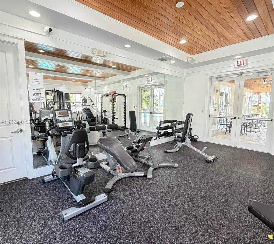 10780 NW 74th Ln, Doral FL 33178