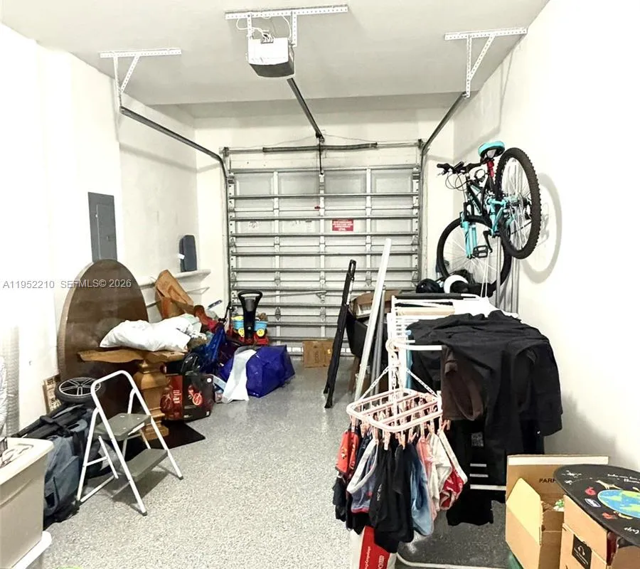 10780 NW 74th Ln, Doral FL 33178