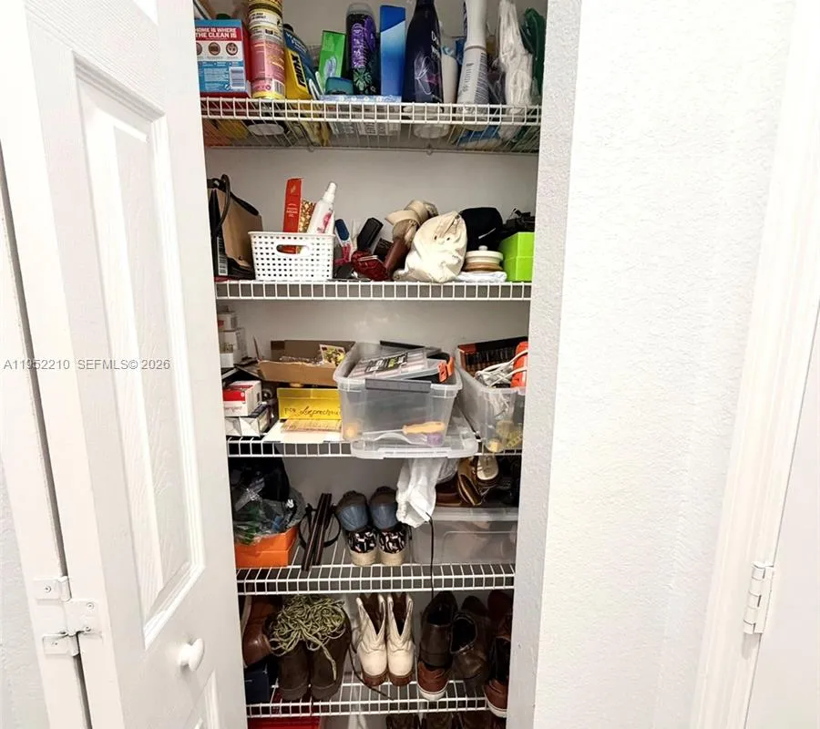 10780 NW 74th Ln, Doral FL 33178