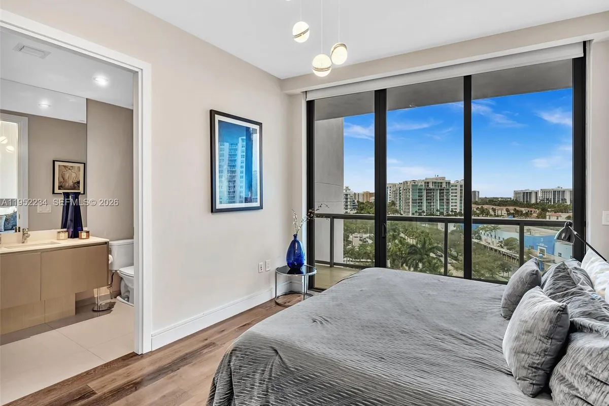 3300 NE 188th St # 718, Aventura FL 33180