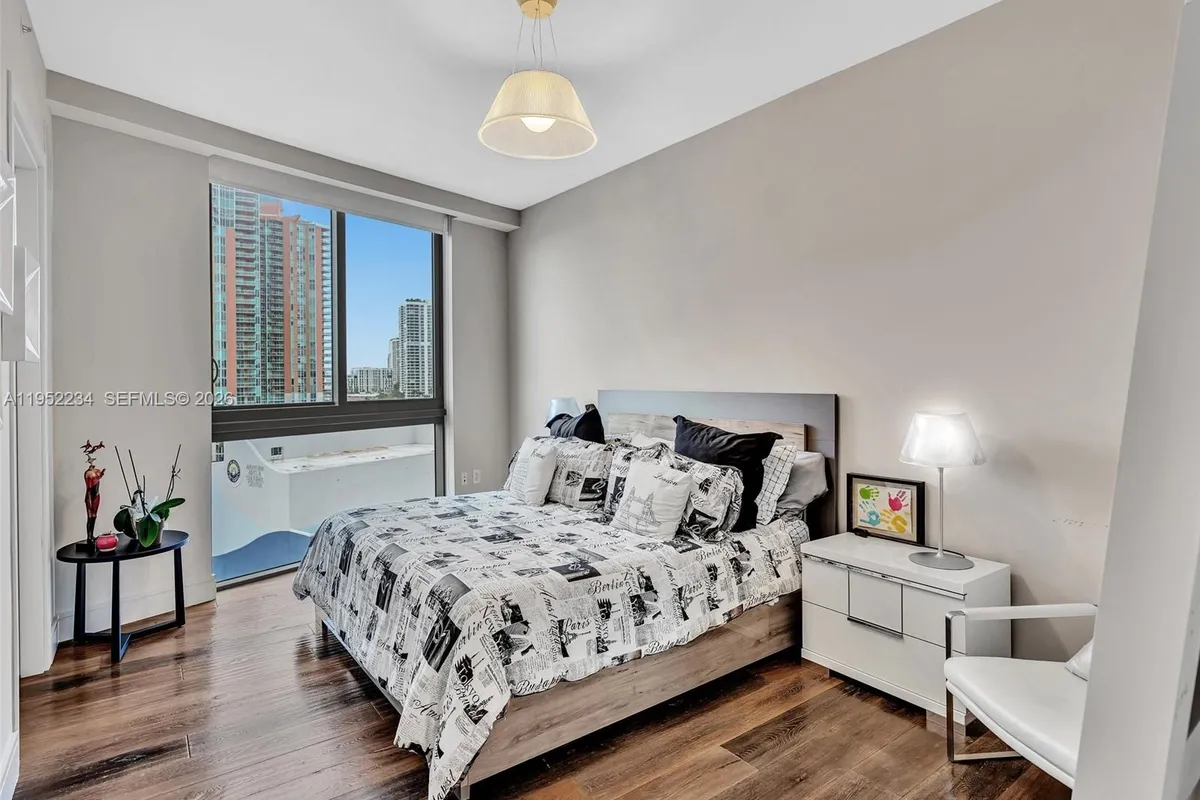 3300 NE 188th St # 718, Aventura FL 33180