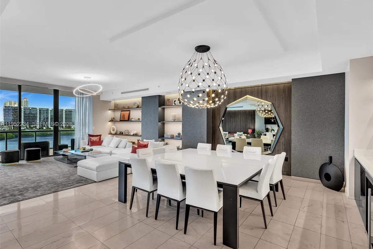 3300 NE 188th St # 718, Aventura FL 33180