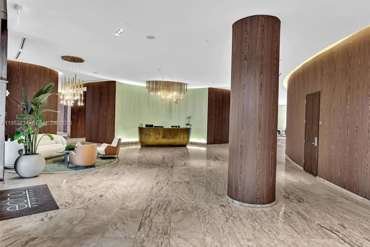 3300 NE 188th St # 718, Aventura FL 33180