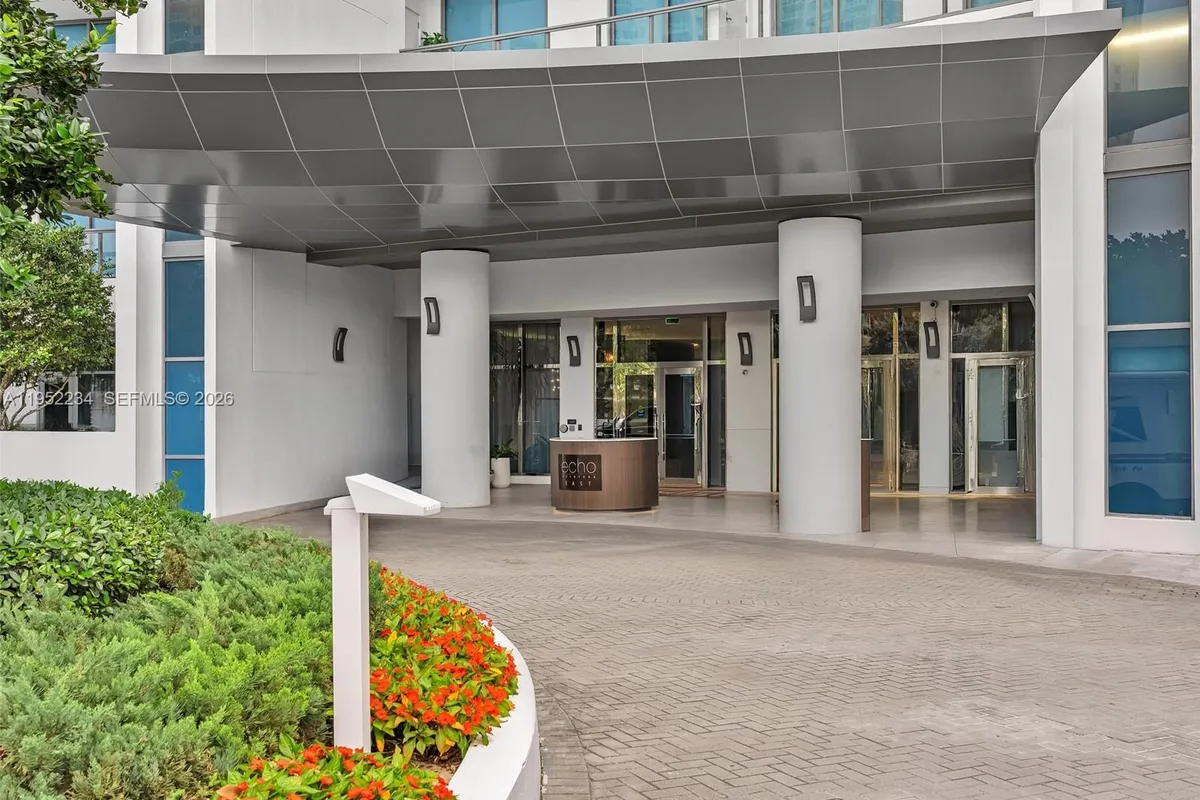 3300 NE 188th St # 718, Aventura FL 33180