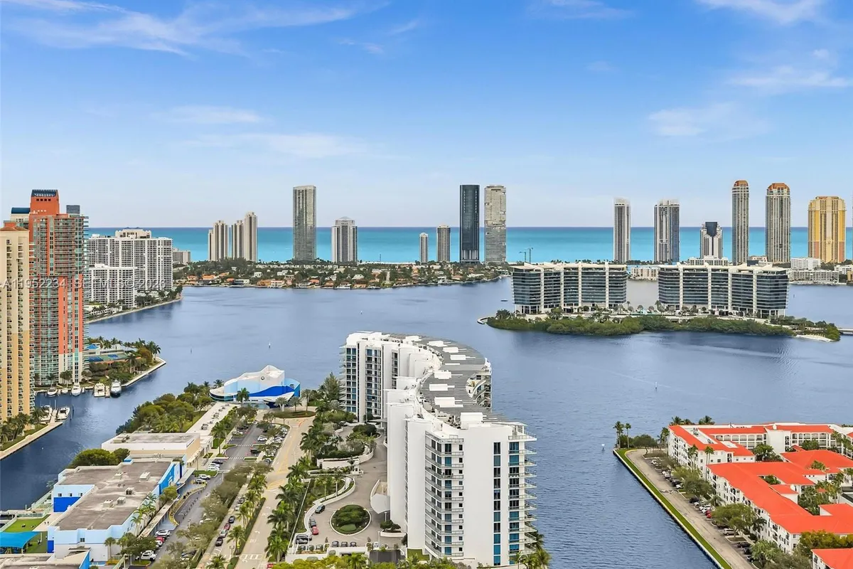 3300 NE 188th St # 718, Aventura FL 33180