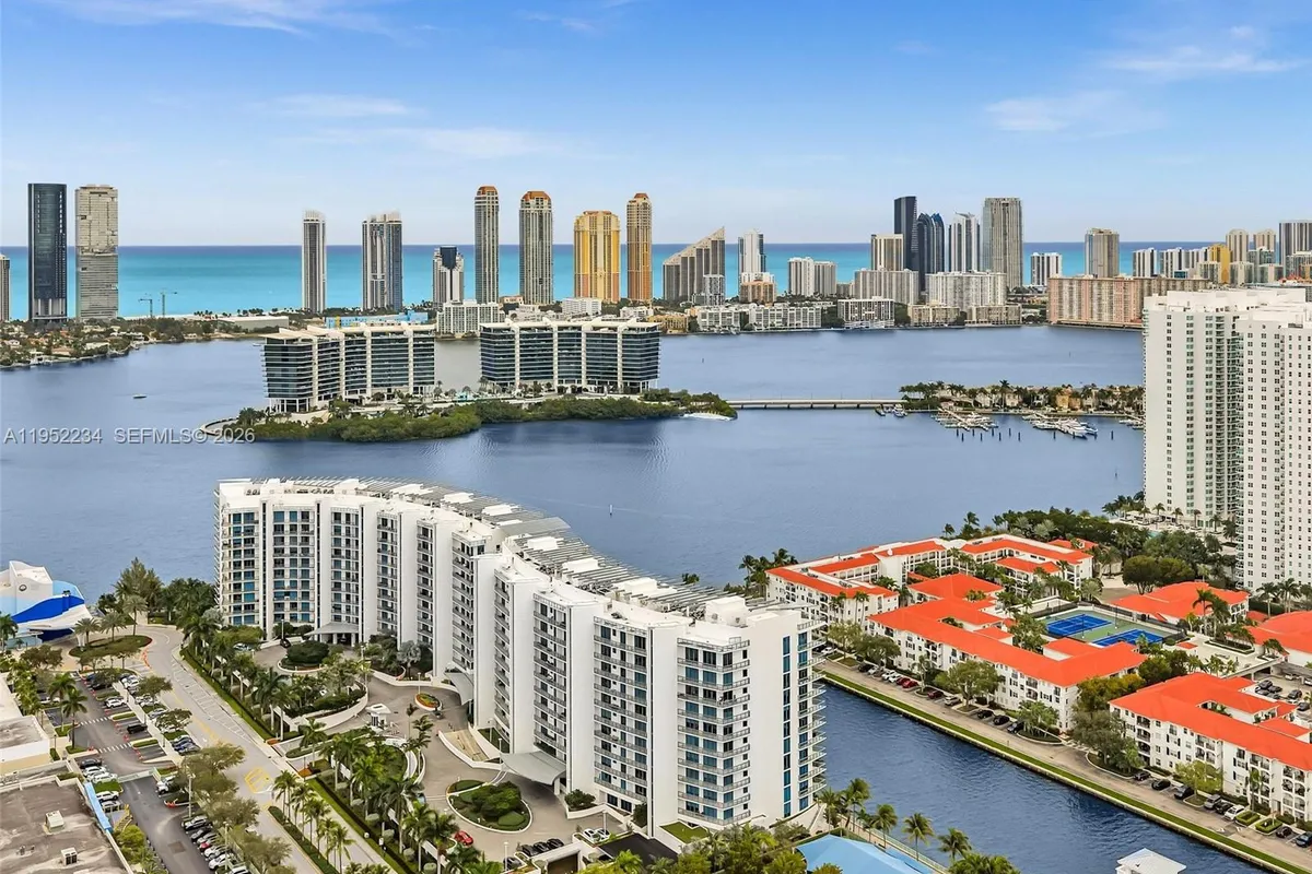 3300 NE 188th St # 718, Aventura FL 33180