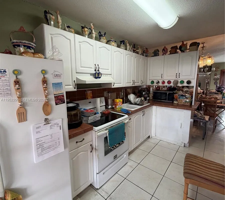 9069 NW 121st Ter # 81, Hialeah Gardens FL 33018