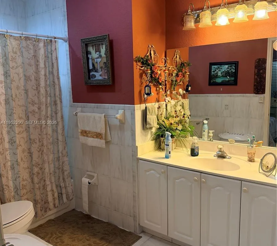 9069 NW 121st Ter # 81, Hialeah Gardens FL 33018