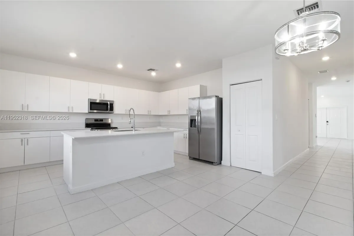 16925 SW 289th Ter, Homestead FL 33030