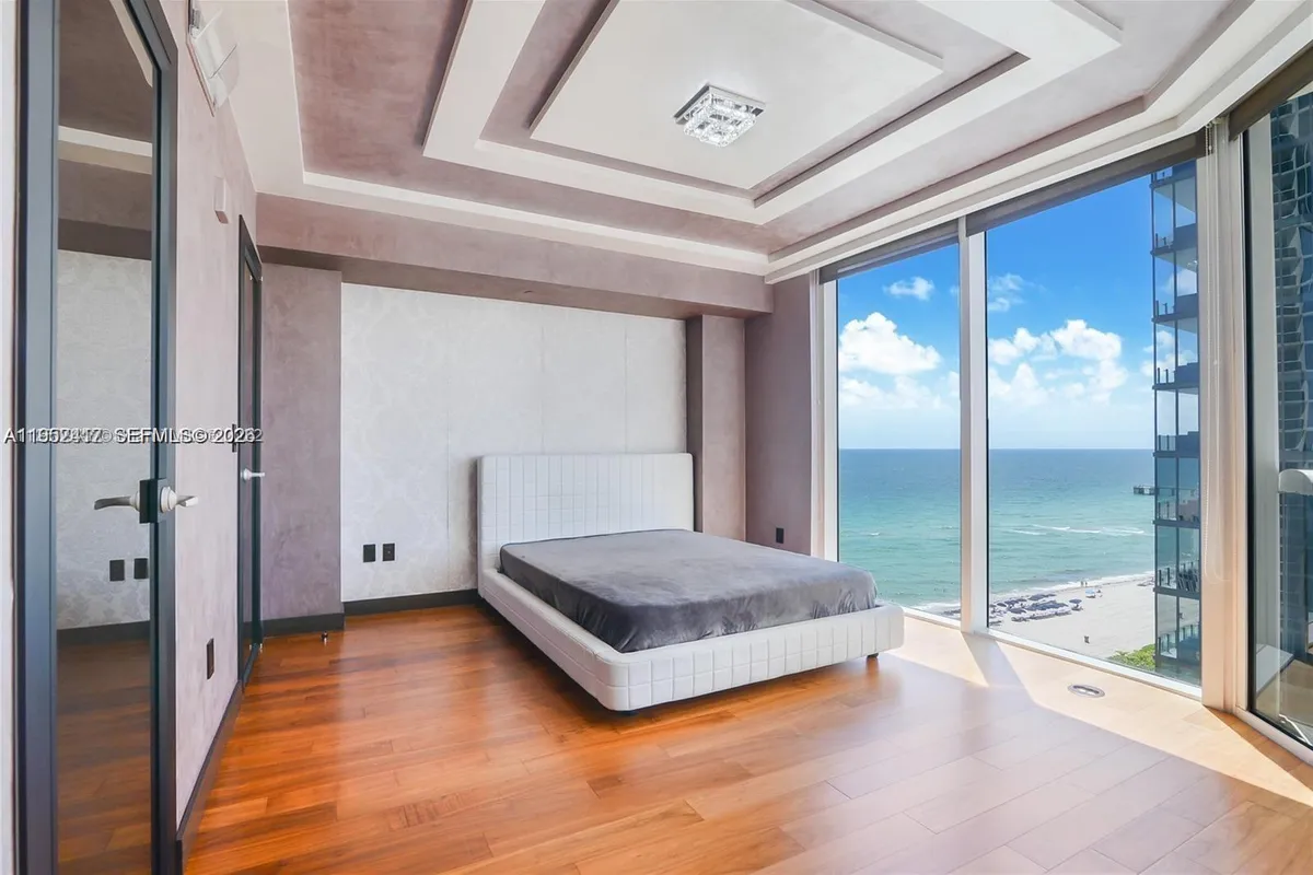 17201 Collins Ave+DEN # 1403, Sunny Isles Beach FL 33160