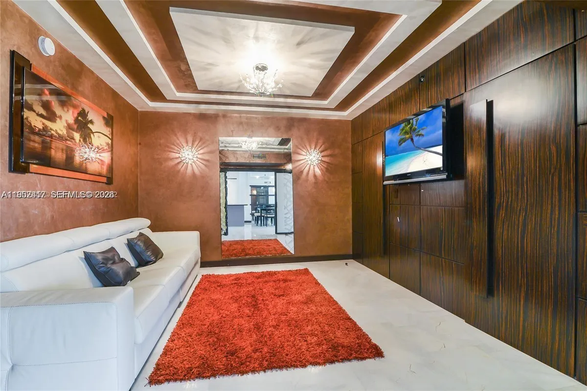 17201 Collins Ave+DEN # 1403, Sunny Isles Beach FL 33160