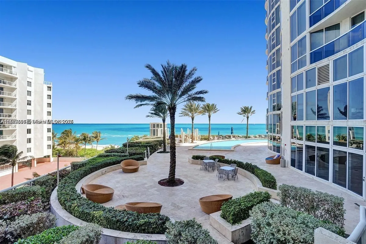 17201 Collins Ave+DEN # 1403, Sunny Isles Beach FL 33160