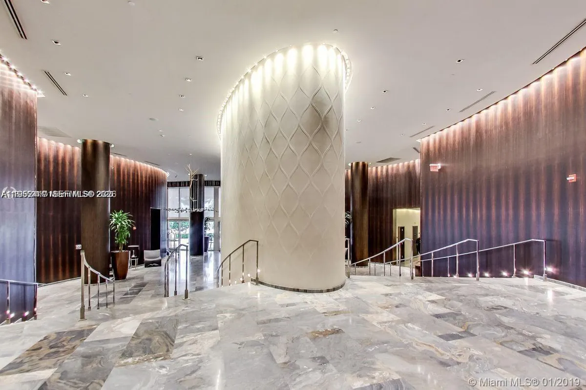 17201 Collins Ave+DEN # 1403, Sunny Isles Beach FL 33160