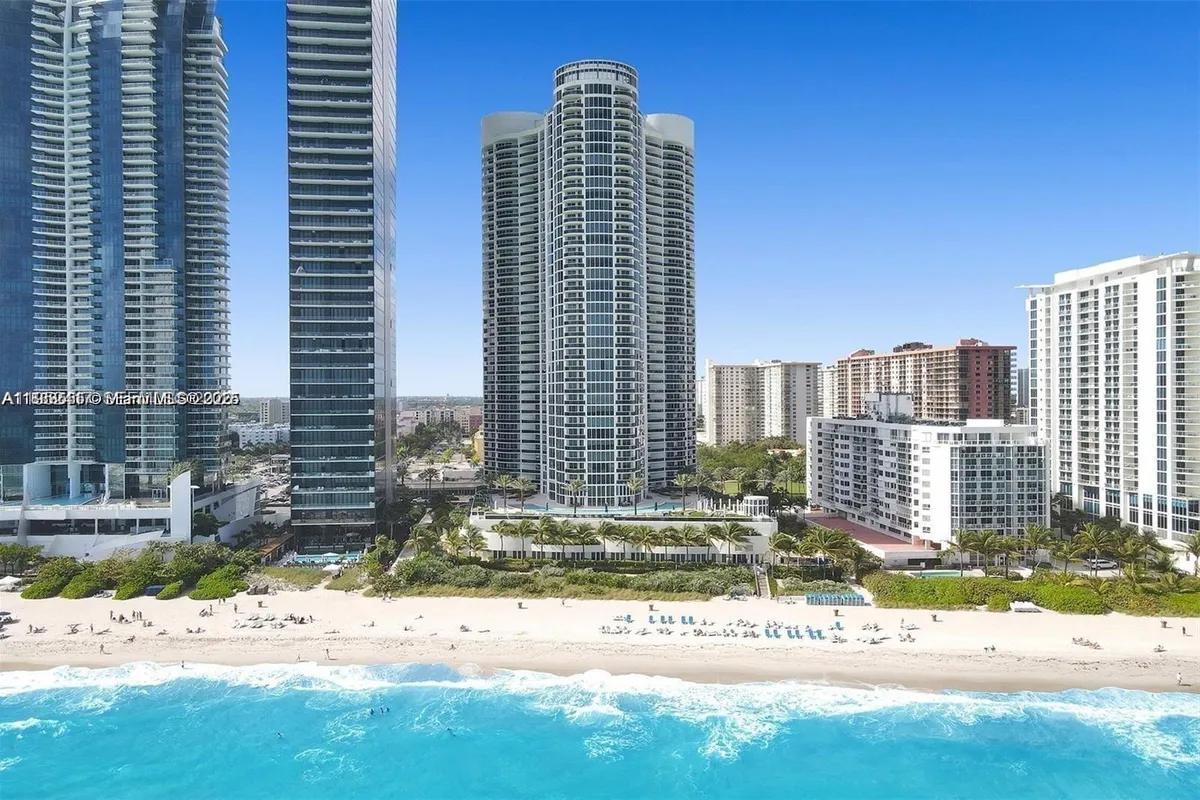 17201 Collins Ave+DEN # 1403, Sunny Isles Beach FL 33160